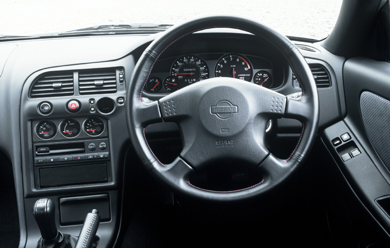 R33 Nissan Skyline GTR Cockpit Picture